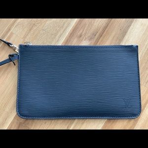 Louis Vuitton Neverfull Epi Pouch